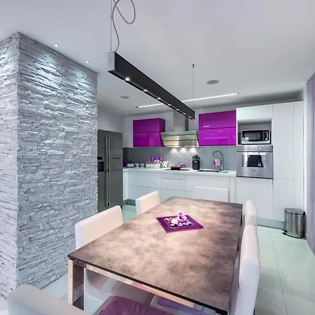 Apartment Lavander & Violet
